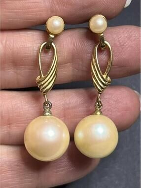B5278 Vintage Richelieu Gold Tone and faux Champagne Faux Pearl 42mm